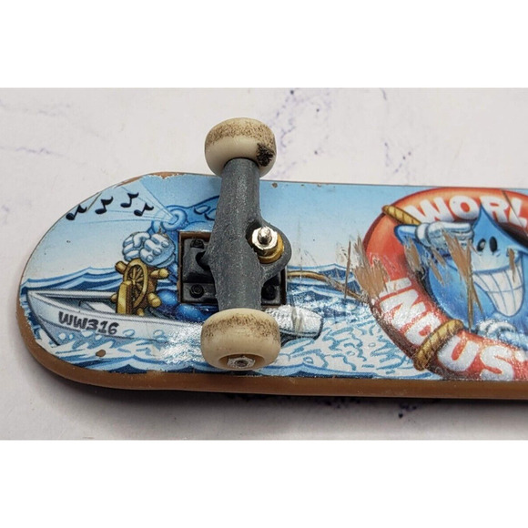 World Industries Tech Deck mini 57mm fingerboard skateboard vintage - Picture 4 of 6